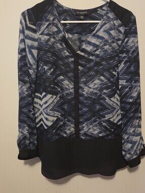 I.N. Studio Blue Patterned Long-Sleeve V-Neck Blouse